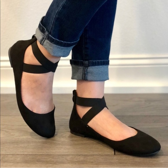 Shoes - 5⭐️Black elastic ankle strap ballet flat- Shoe